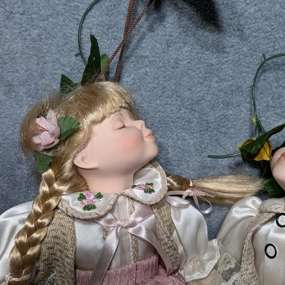 GOLDENVALE Porcelain Kissing Doll Couple Hanging Swing 1 3000 Limited READ